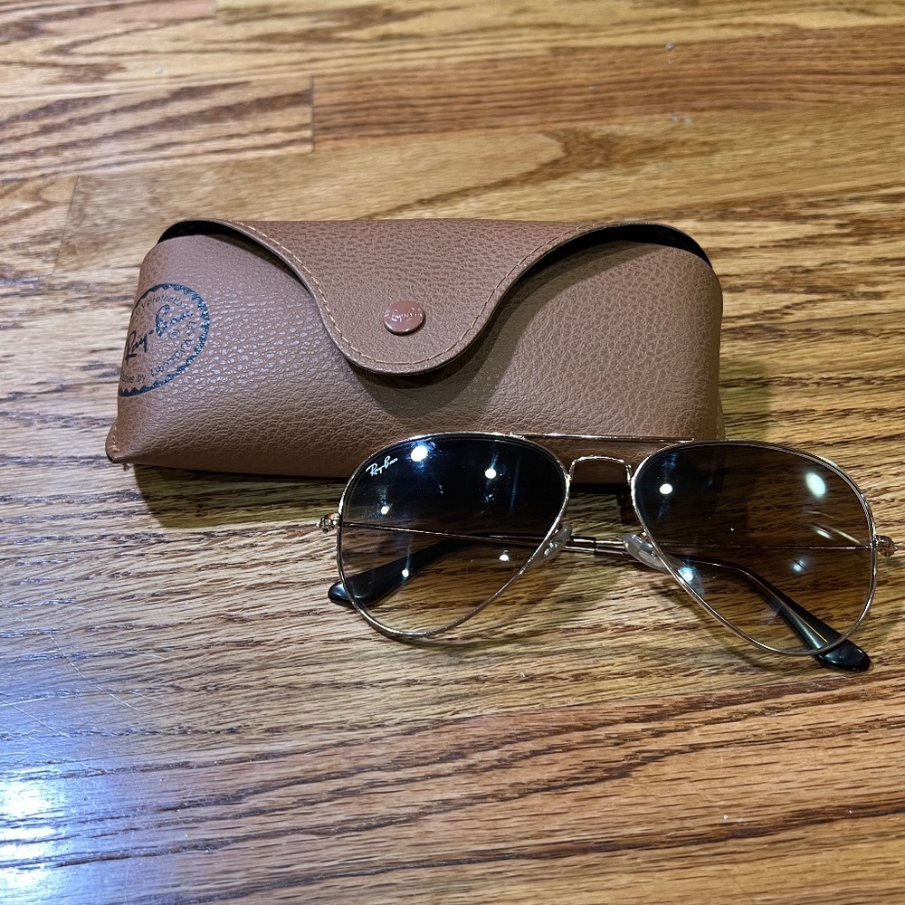 Ray-Ban RB3025 Aviator Large Metal Sunglasses